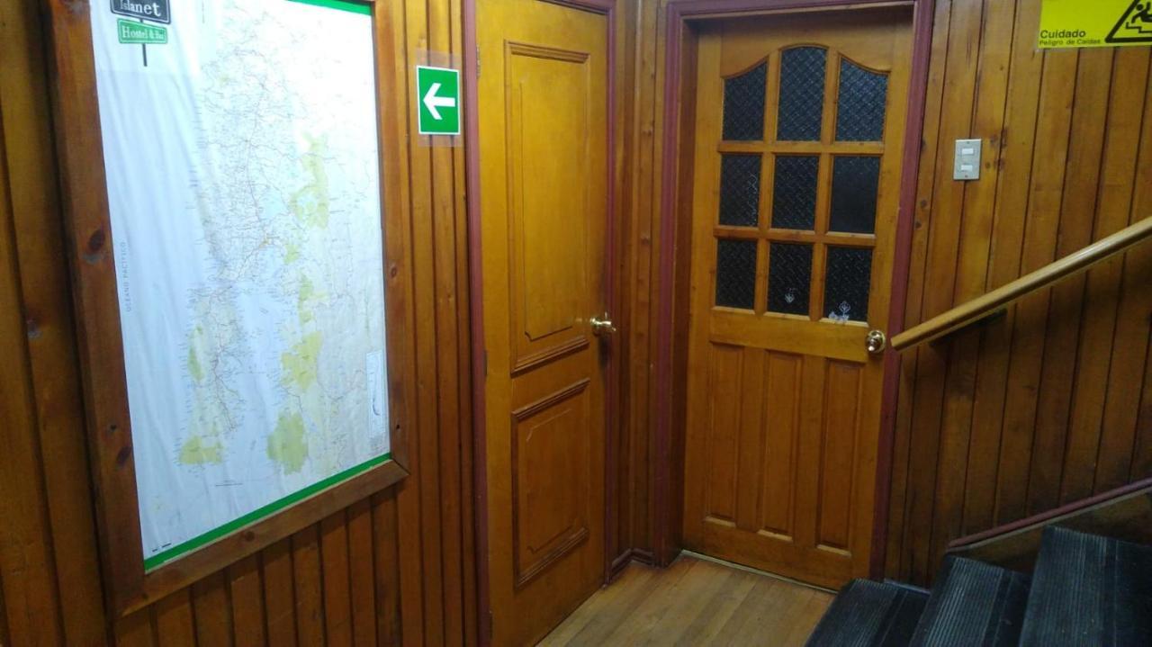 Islanet Hostel & Bar Puerto Montt Exterior foto